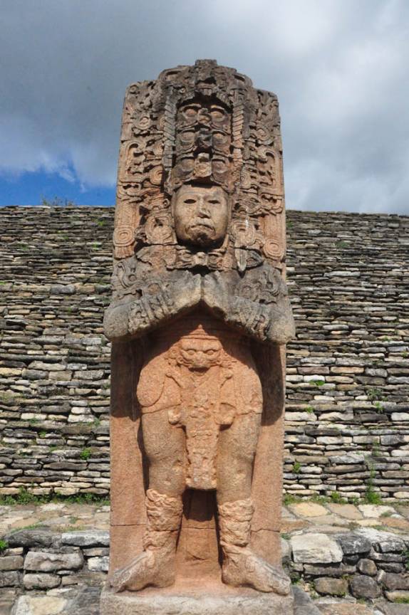 Totem maya em toniná, em Ocosingo - Chiapas, no sul do México